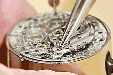 深圳劳力士表官售后保养多少钱
