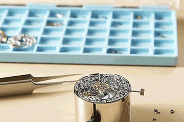 深圳劳力士三问手表售后维修地址查询